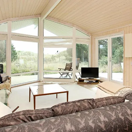 Seaside Escape With - By Traum