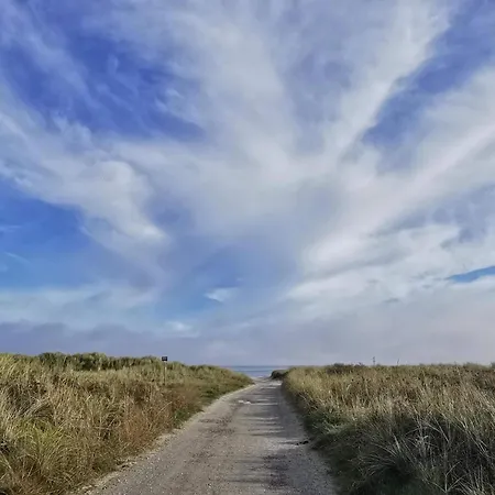 Seaside Escape With - By Traum Jerup