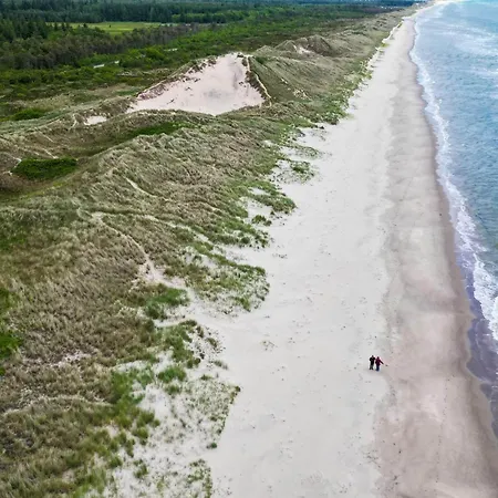 Seaside Escape With - By Traum Nyaraló Jerup