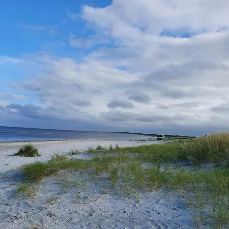 Nyaraló Seaside Escape With - By Traum *